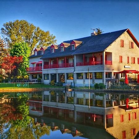 Le Lac Des Moines Condat  エクステリア 写真